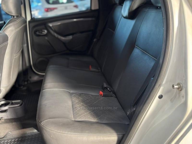 RENAULT - DUSTER - 2015/2015 - Branca - R$ 57.990,00