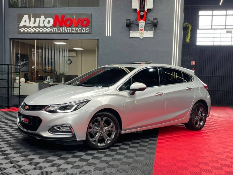 CHEVROLET - CRUZE - 2019/2019 - Prata - R$ 109.990,00