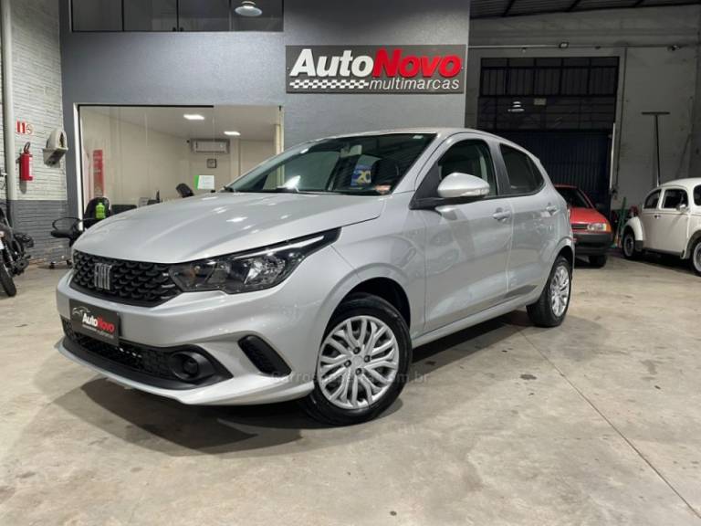 FIAT - ARGO - 2021/2022 - Prata - R$ 64.990,00