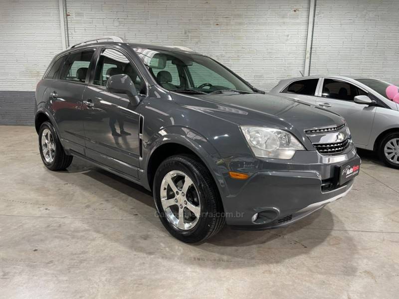 CHEVROLET - CAPTIVA - 2009/2009 - Cinza - R$ 36.990,00