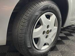 CHEVROLET - CELTA - 2012/2013 - Prata - R$ 38.990,00