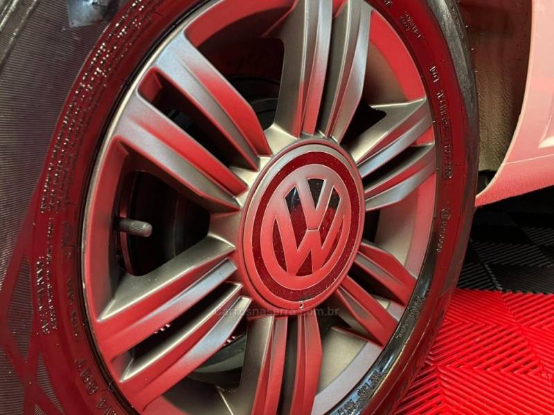 VOLKSWAGEN - UP - 2018/2019 - Branca - R$ 59.990,00