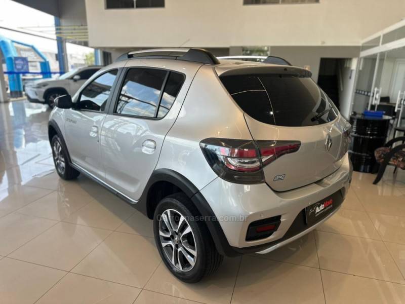 RENAULT - SANDERO - 2019/2020 - Prata - R$ 69.990,00
