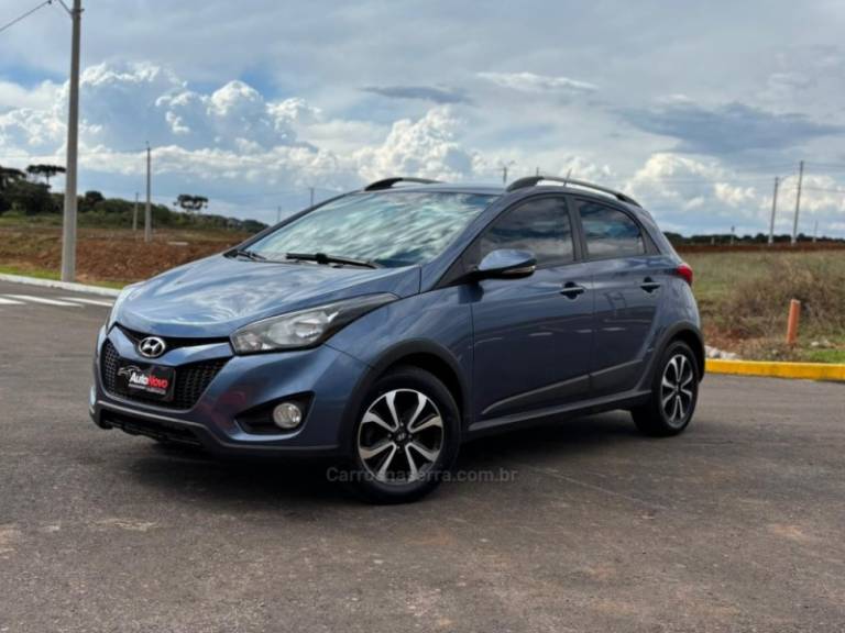 HYUNDAI - HB20X - 2015/2015 - Azul - R$ 59.990,00