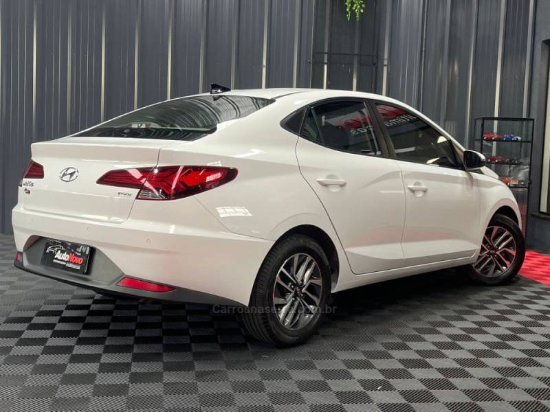 HYUNDAI - HB20S - 2020/2020 - Branca - R$ 78.990,00