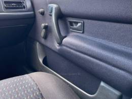 VOLKSWAGEN - SANTANA - 1997/1998 - Vermelha - R$ 14.990,00