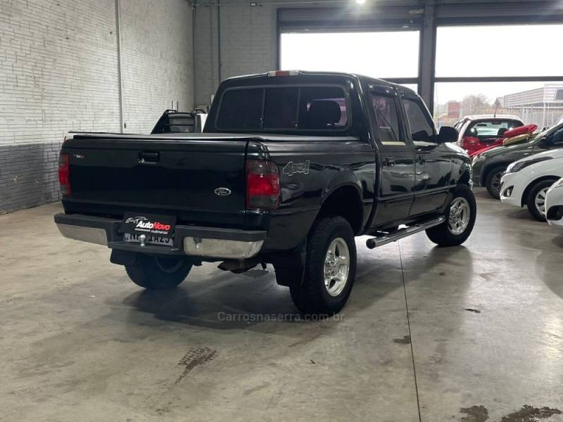 FORD - RANGER - 2004/2004 - Preta - R$ 44.990,00