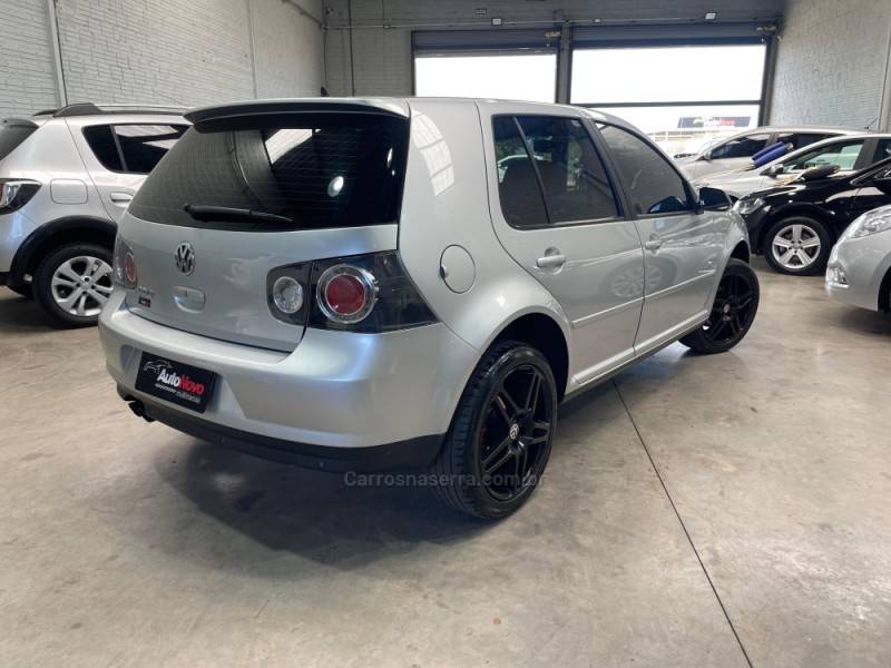 VOLKSWAGEN - GOLF - 2008/2008 - Prata - R$ 39.990,00