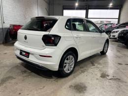 VOLKSWAGEN - POLO - 2023/2023 - Branca - R$ 84.990,00