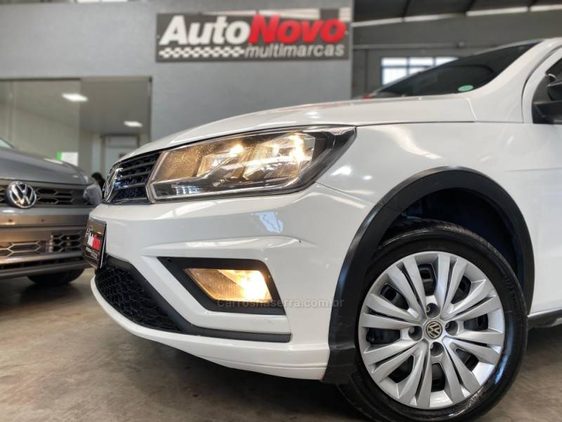 VOLKSWAGEN - GOL - 2017/2018 - Branca - R$ 47.990,00