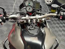 BMW - F 800 - 2017/2017 - Cinza - R$ 47.990,00