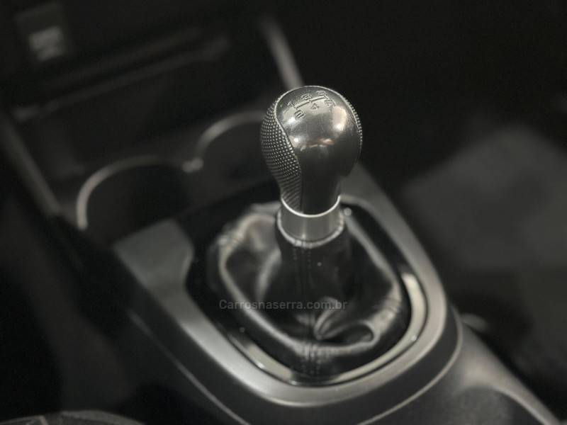 HONDA - FIT - 2015/2015 - Cinza - R$ 67.990,00