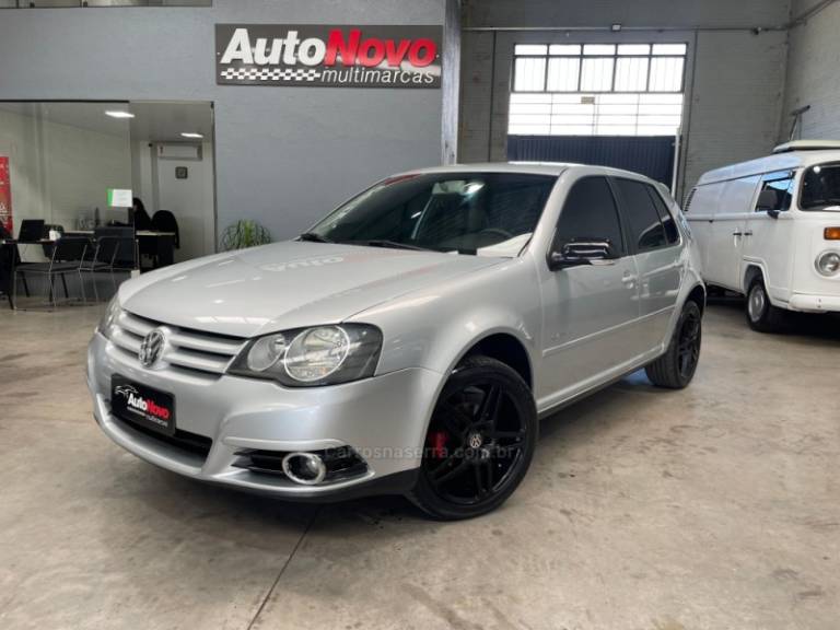 VOLKSWAGEN - GOLF - 2008/2008 - Prata - R$ 39.990,00