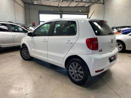 VOLKSWAGEN - FOX - 2013/2013 - Branca - R$ 37.990,00