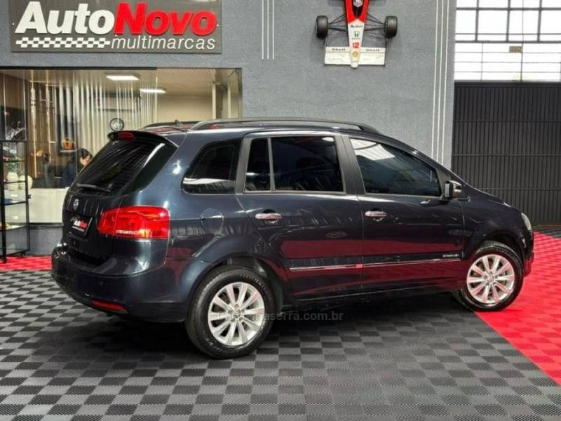 VOLKSWAGEN - SPACEFOX - 2011/2011 - Azul - R$ 40.990,00