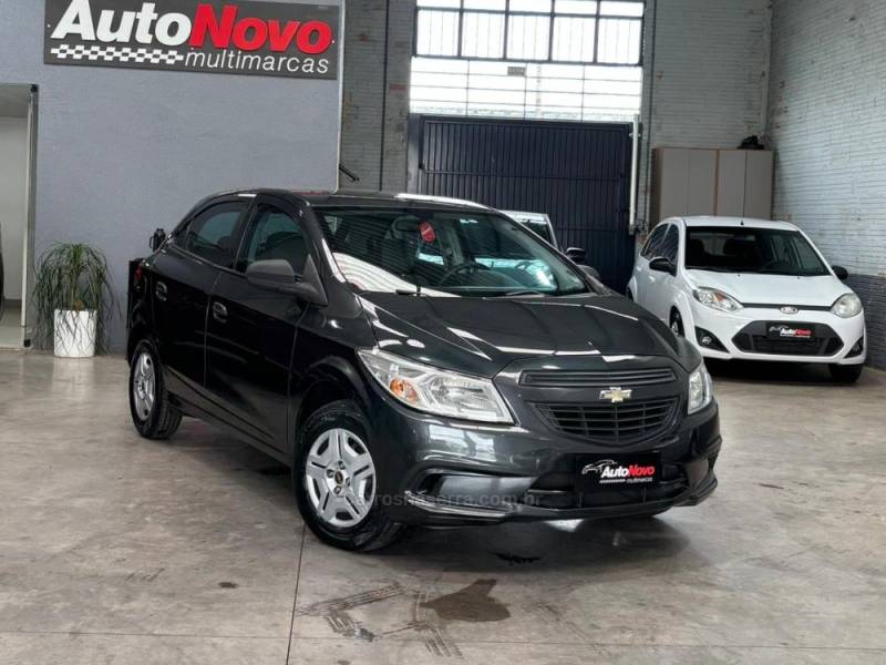 CHEVROLET - ONIX - 2015/2016 - Cinza - R$ 47.990,00