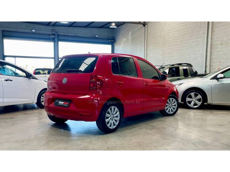 VOLKSWAGEN - FOX - 2011/2011 - Vermelha - R$ 28.990,00
