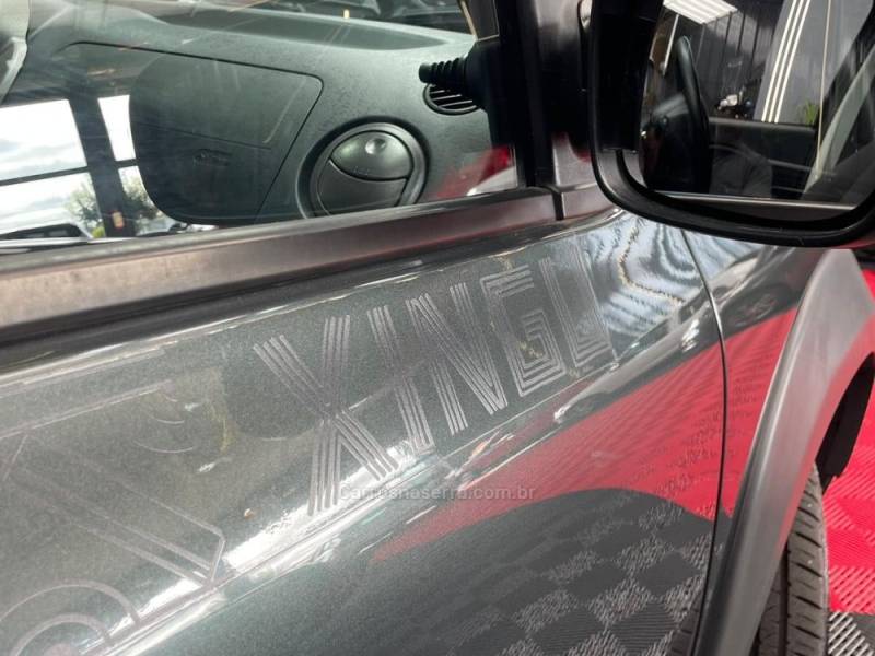 FIAT - UNO - 2014/2014 - Cinza - R$ 36.990,00