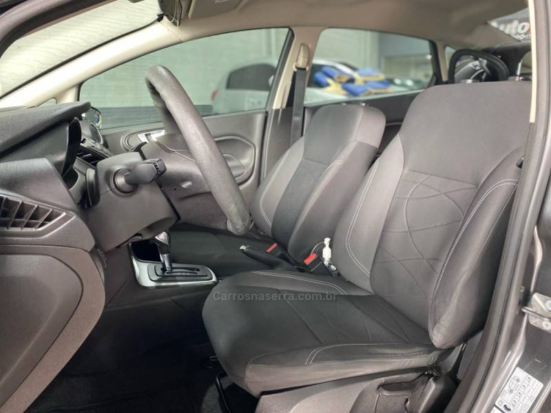 FORD - FIESTA - 2015/2015 - Cinza - R$ 45.990,00