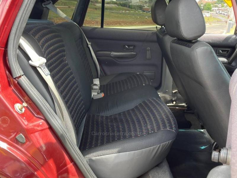 VOLKSWAGEN - SANTANA - 1997/1998 - Vermelha - R$ 14.990,00