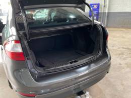 FORD - FIESTA - 2015/2015 - Cinza - R$ 45.990,00