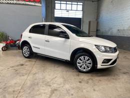 VOLKSWAGEN - GOL - 2017/2018 - Branca - R$ 47.990,00