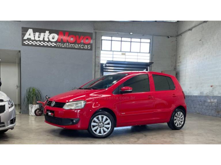 VOLKSWAGEN - FOX - 2011/2011 - Vermelha - R$ 28.990,00