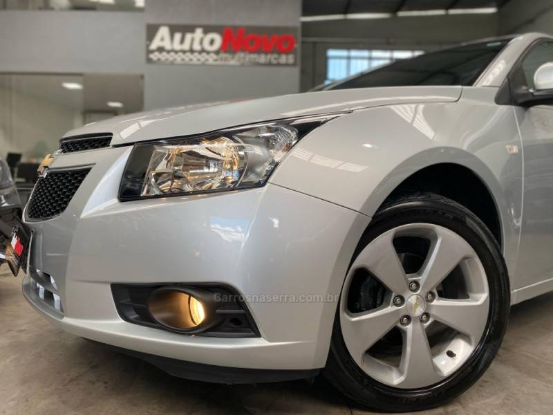 CHEVROLET - CRUZE - 2013/2013 - Prata - R$ 59.990,00