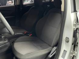 CHEVROLET - ONIX - 2018/2019 - Branca - R$ 55.990,00