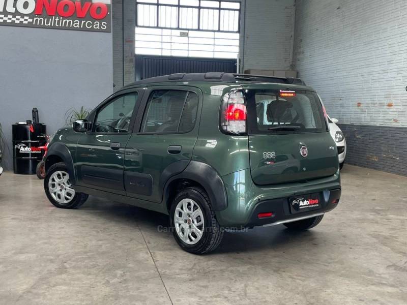 FIAT - UNO - 2016/2016 - Verde - R$ 46.990,00