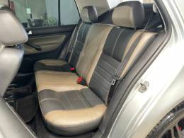 VOLKSWAGEN - GOLF - 2008/2008 - Prata - R$ 39.990,00
