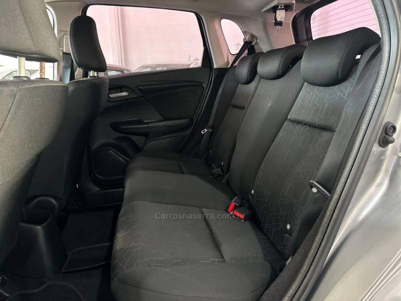 HONDA - FIT - 2015/2015 - Cinza - R$ 67.990,00