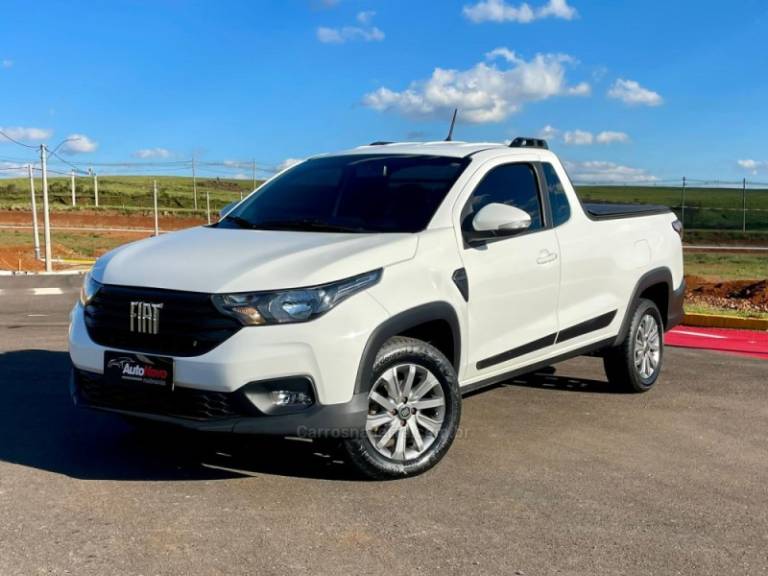 FIAT - STRADA - 2020/2021 - Branca - R$ 76.990,00