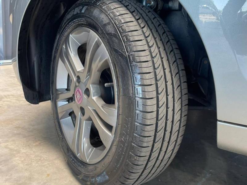 FIAT - PALIO - 2012/2012 - Cinza - R$ 38.990,00