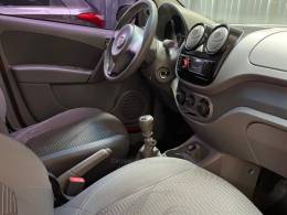 FIAT - PALIO - 2013/2013 - Vermelha - R$ 37.990,00
