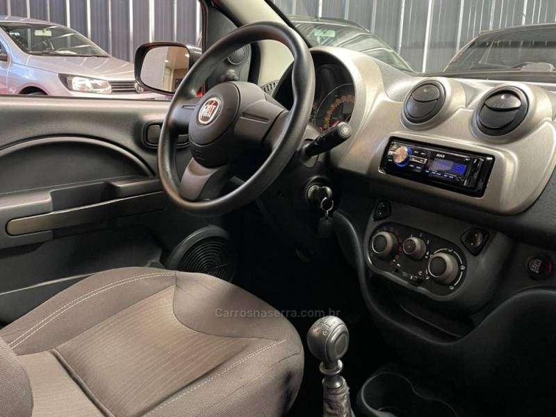 FIAT - UNO - 2014/2014 - Cinza - R$ 36.990,00