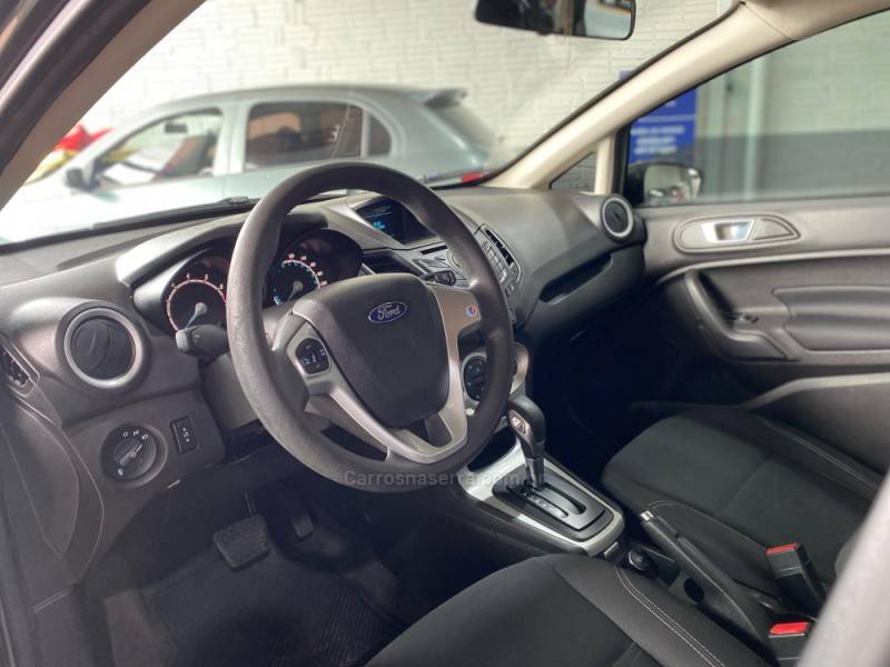 FORD - FIESTA - 2015/2015 - Cinza - R$ 45.990,00