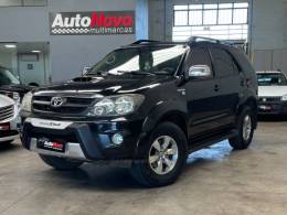 TOYOTA - HILUX SW4 - 2008/2008 - Preta - R$ 113.990,00