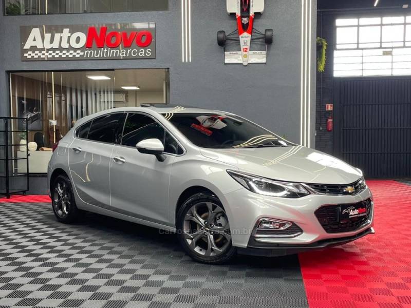 CHEVROLET - CRUZE - 2019/2019 - Prata - R$ 109.990,00