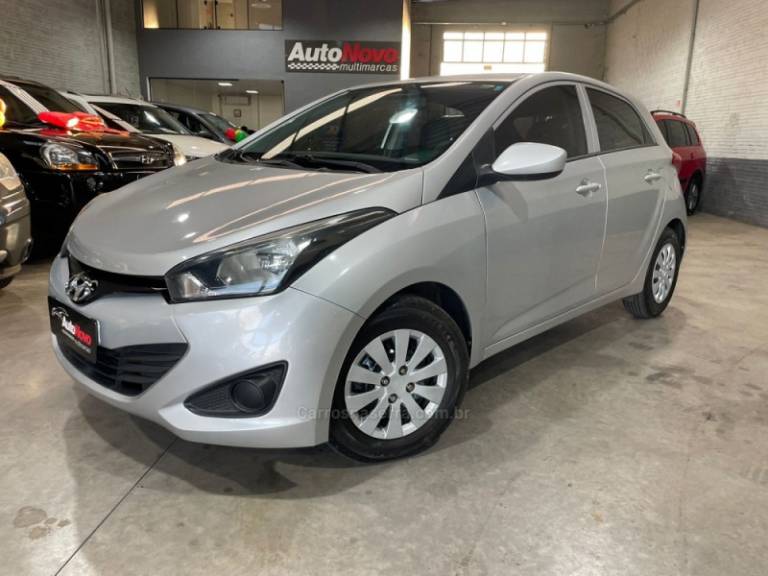 HYUNDAI - HB20 - 2013/2014 - Prata - R$ 49.990,00