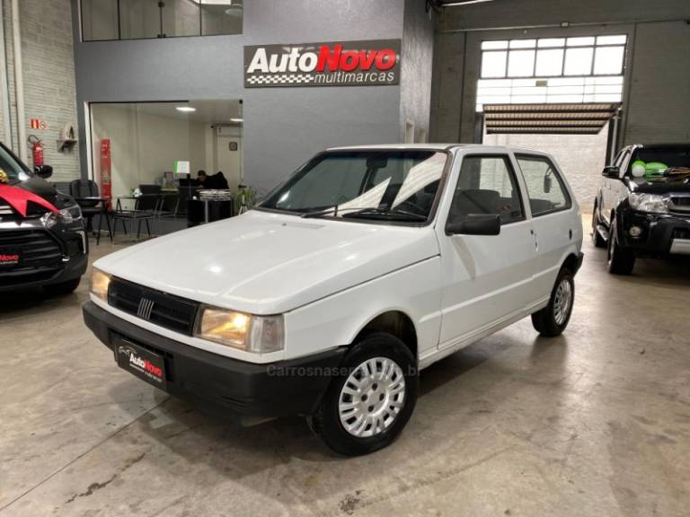 FIAT - UNO - 1995/1996 - Branca - R$ 13.990,00