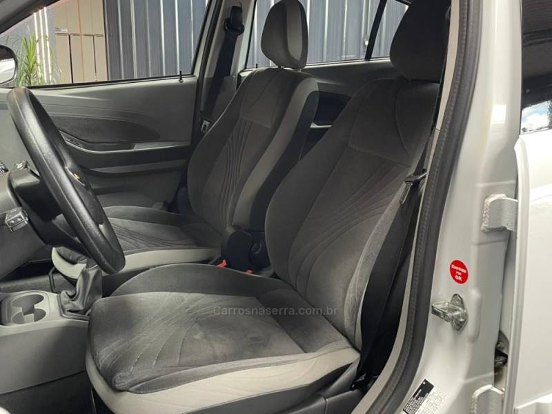 CHEVROLET - AGILE - 2010/2011 - Branca - R$ 38.990,00