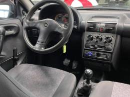 CHEVROLET - CORSA - 2004/2004 - Prata - R$ 17.990,00