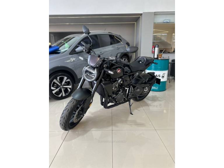 HONDA - CBR 1000F - 2023/2023 - Preta - R$ 84.990,00