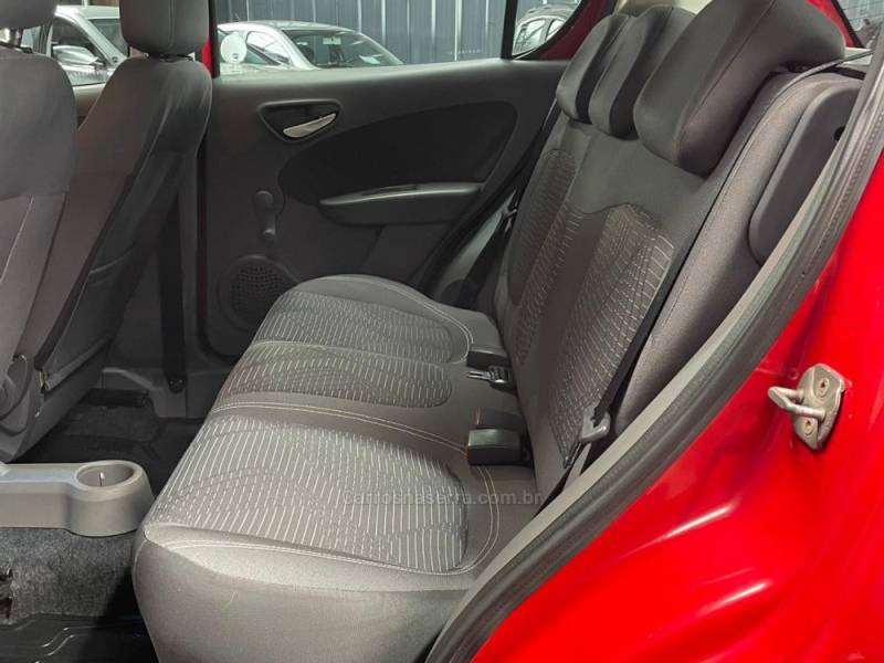 FIAT - PALIO - 2012/2013 - Vermelha - R$ 41.990,00