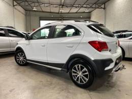 CHEVROLET - ONIX - 2018/2018 - Branca - R$ 69.990,00