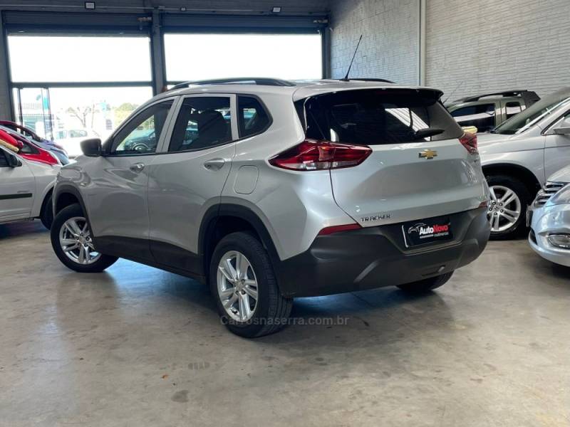 CHEVROLET - TRACKER - 2021/2021 - Prata - R$ 94.990,00