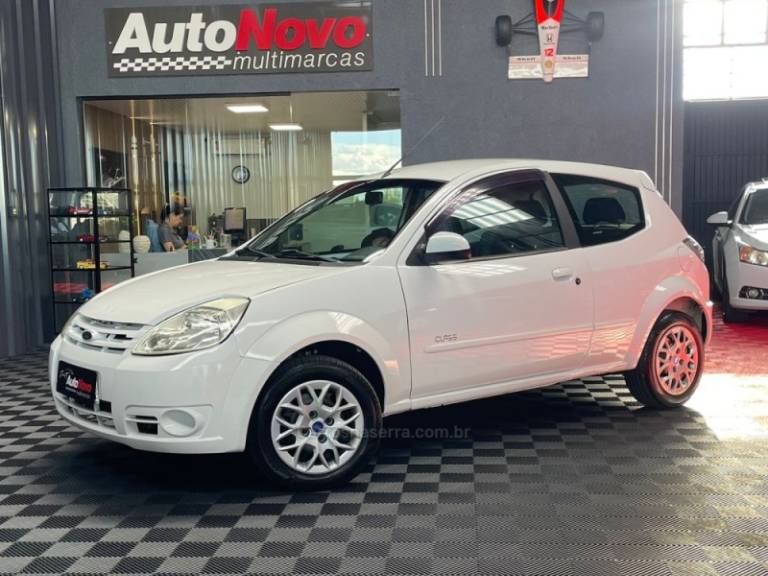 FORD - KA - 2010/2011 - Branca - R$ 25.990,00