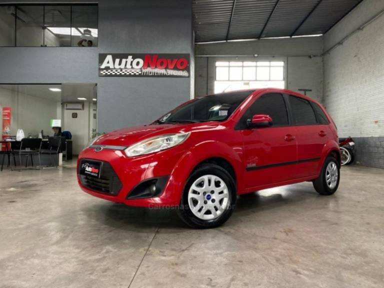 FORD - FIESTA - 2012/2013 - Vermelha - R$ 34.990,00