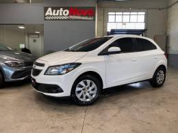 CHEVROLET - ONIX - 2013/2013 - Branca - R$ 46.990,00